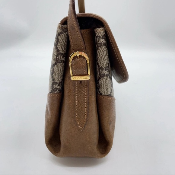 Authentic GUCCI GG Plus Beige Brown
PVC Leather Shoulder Bag - Picture 8 of 16